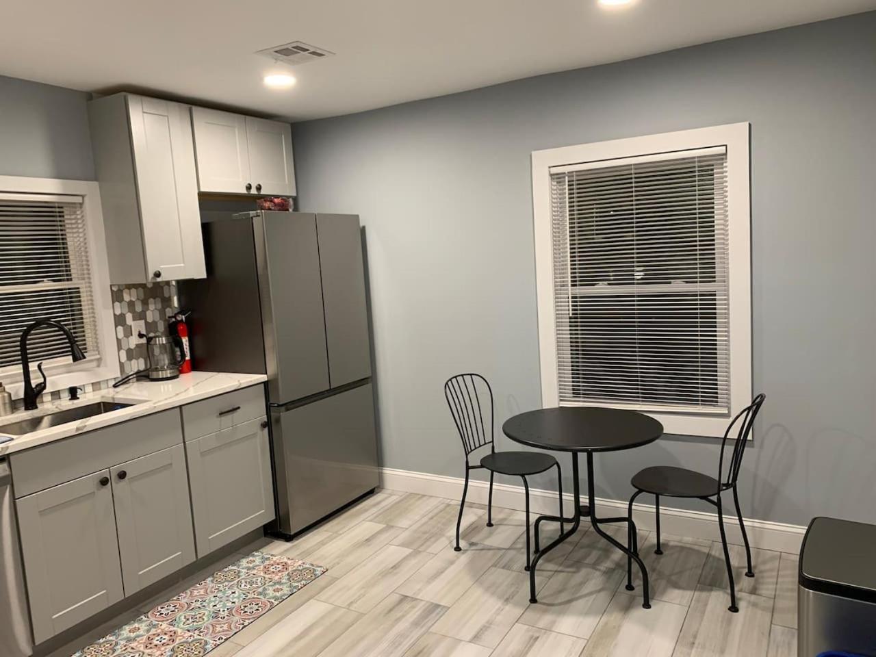 Newly Renovated 2 Bedroom Downtown Apt, Family Getaway. Montclair Dış mekan fotoğraf
