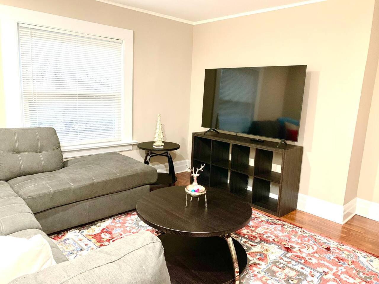 Newly Renovated 2 Bedroom Downtown Apt, Family Getaway. Montclair Dış mekan fotoğraf